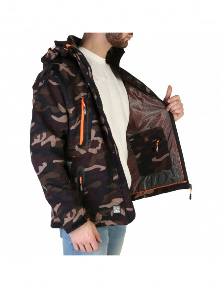 Geographical Norway - Techno-camo_man