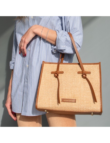 Frame Schultertasche aus Raffia