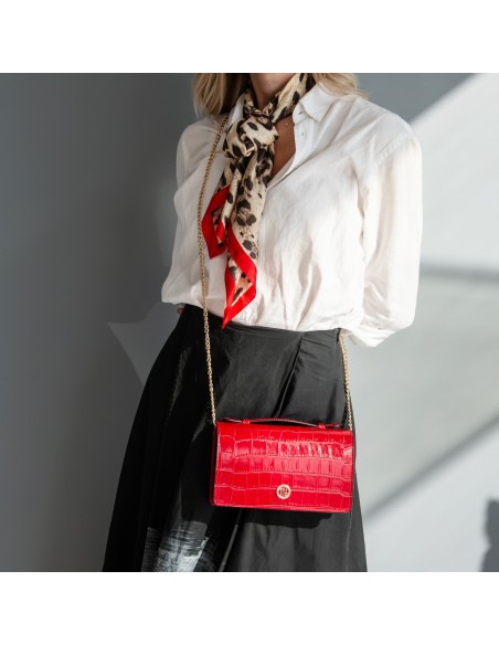 Opera Croque Clutch aus Leder mit Kroko Pragung und Schulterkette