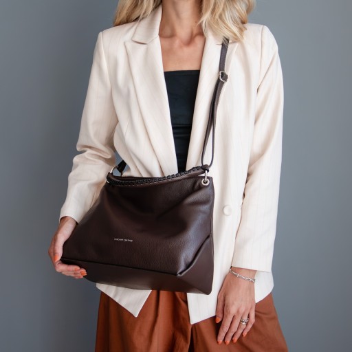 TL Bag Schultertasche aus weichem Leder