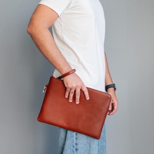 Giulio Maxi leather clutch with handle