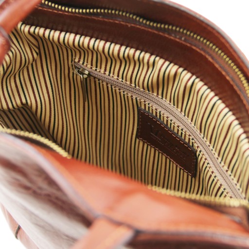 Patty Schultertasche aus Kalbsleder
