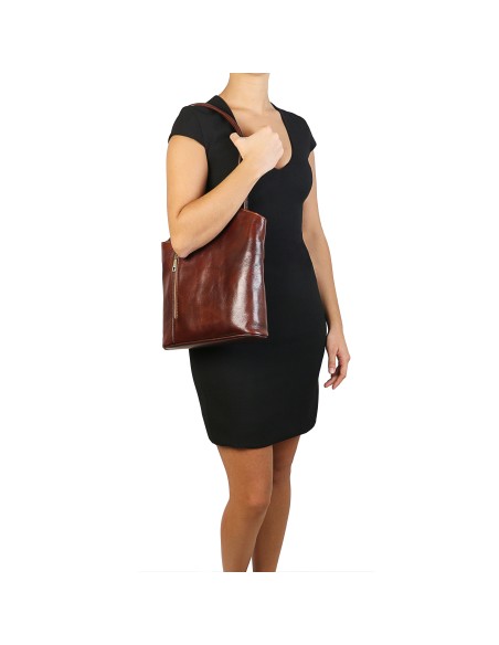Patty Schultertasche aus Kalbsleder