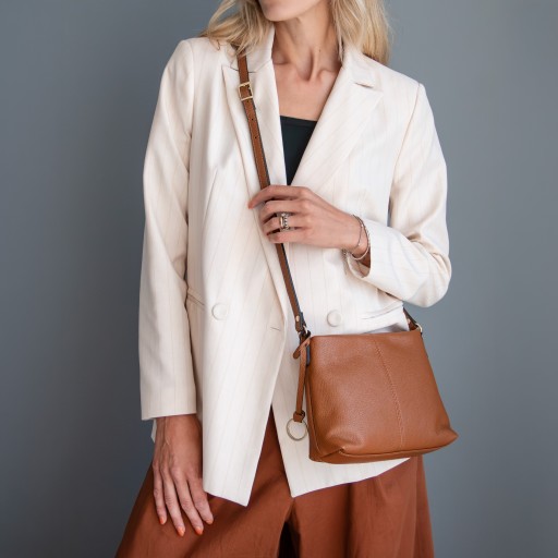 TL Bag Umhangetasche aus weichem Leder
