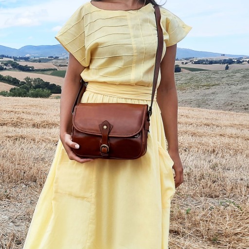 Alessia Schultertasche aus Leder