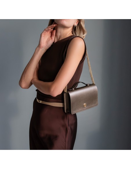 Opera Leather clutch with chain strap